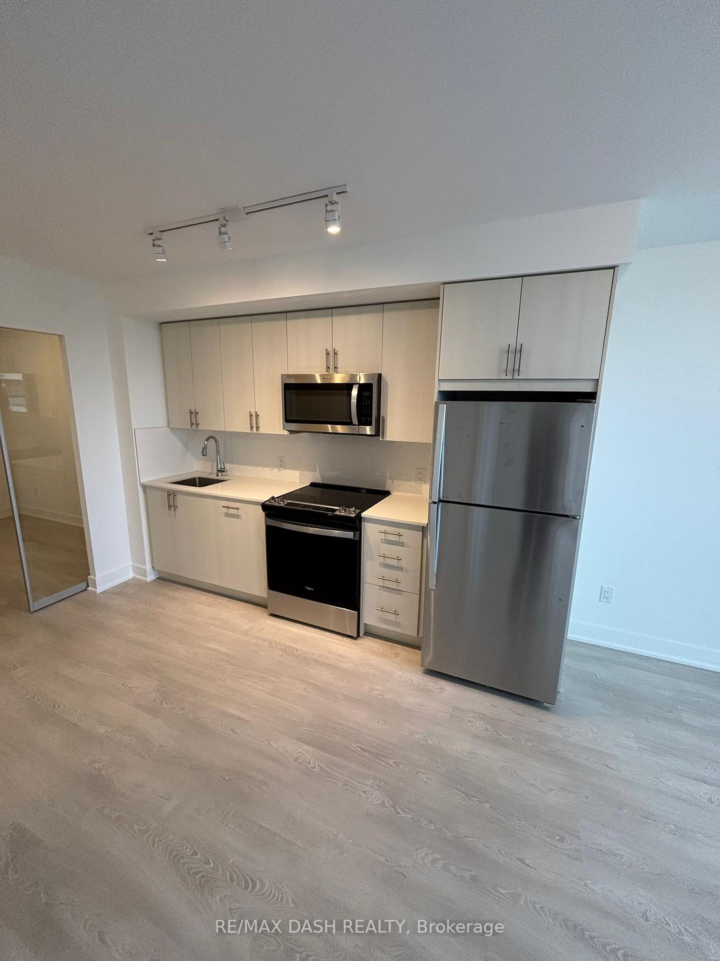 Photo 7 of Unit 352, 2545 Simcoe Street N, Oshawa, Windfields — HOMEH