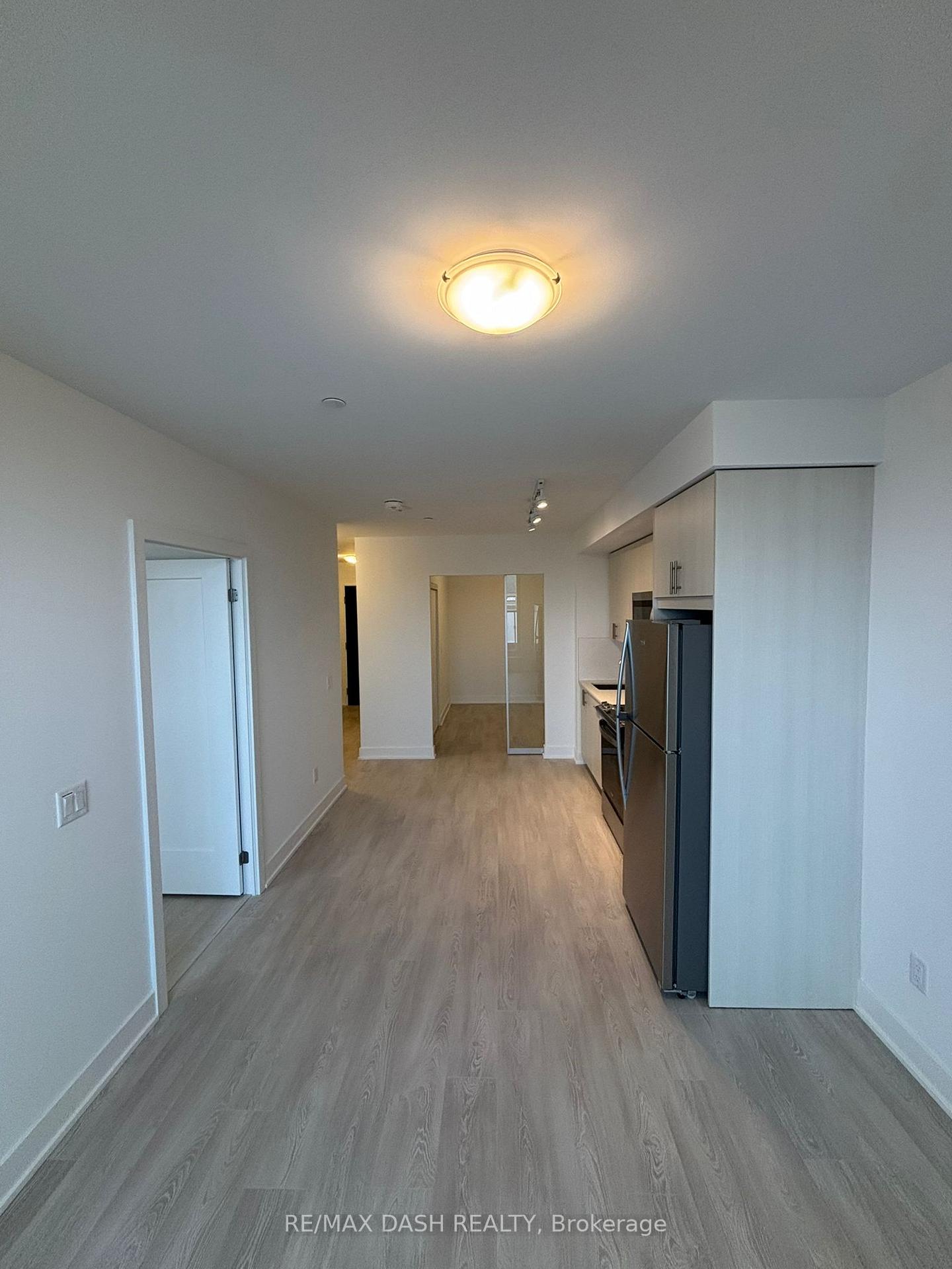 Photo 3 of Unit 352, 2545 Simcoe Street N, Oshawa, Windfields — HOMEH