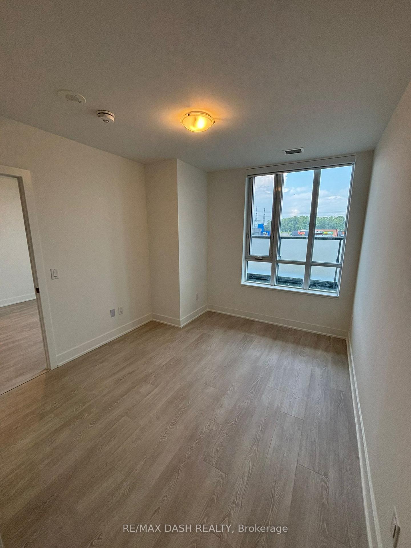 Photo 5 of Unit 352, 2545 Simcoe Street N, Oshawa, Windfields — HOMEH