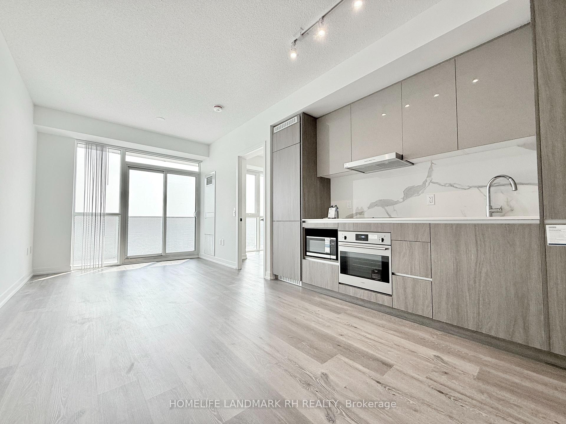 Photo 6 of Unit 3806, 28 Interchange Way, Vaughan, Vaughan Corporate Centre — HOMEH