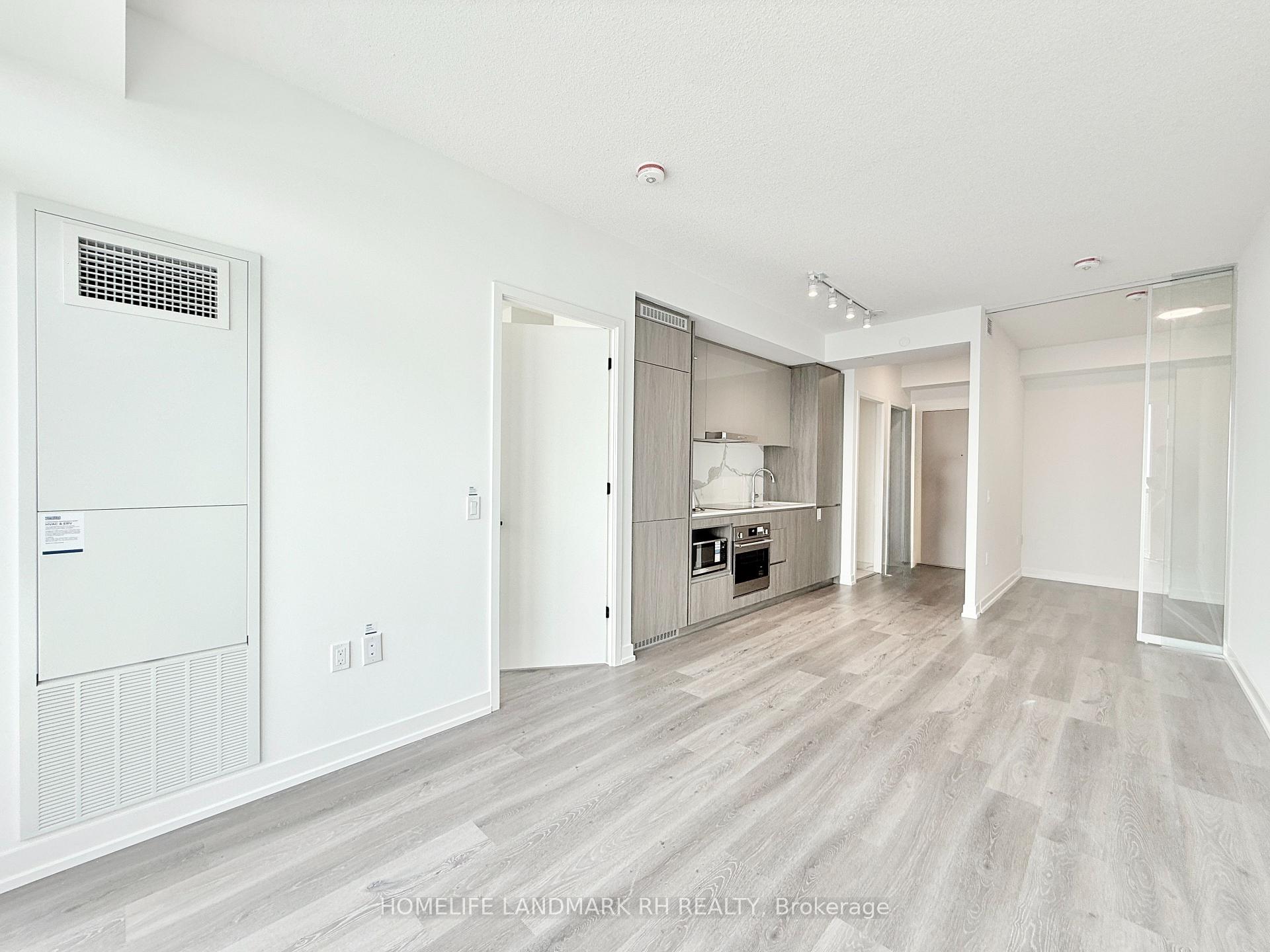 Photo 9 of Unit 3806, 28 Interchange Way, Vaughan, Vaughan Corporate Centre — HOMEH
