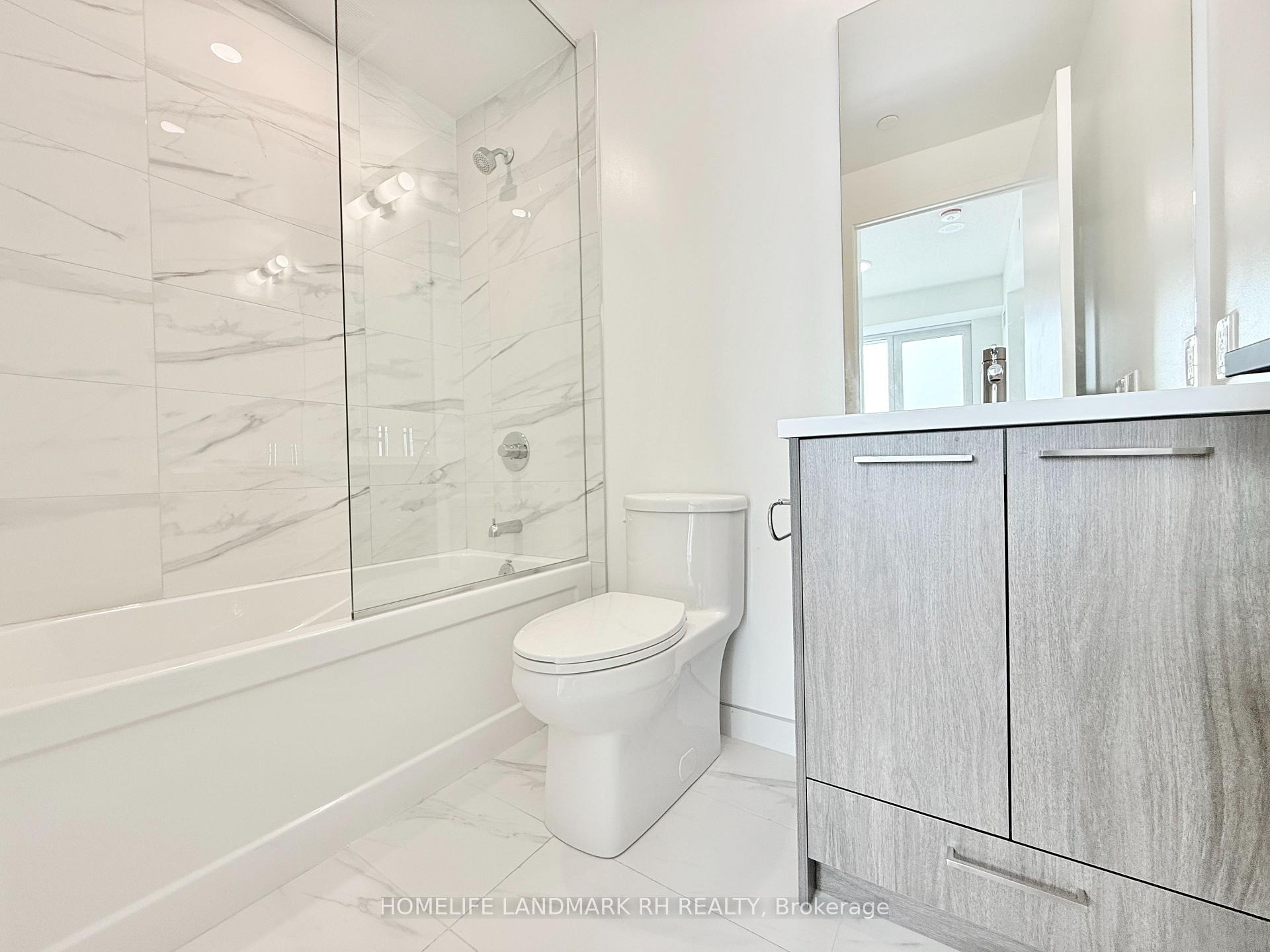 Photo 15 of Unit 3806, 28 Interchange Way, Vaughan, Vaughan Corporate Centre — HOMEH