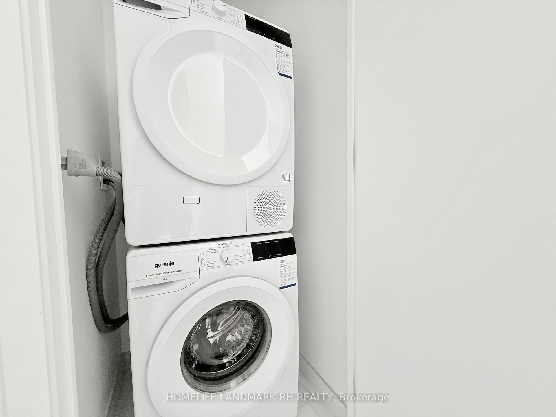 Photo 10 of Unit 3806, 28 Interchange Way, Vaughan, Vaughan Corporate Centre — HOMEH