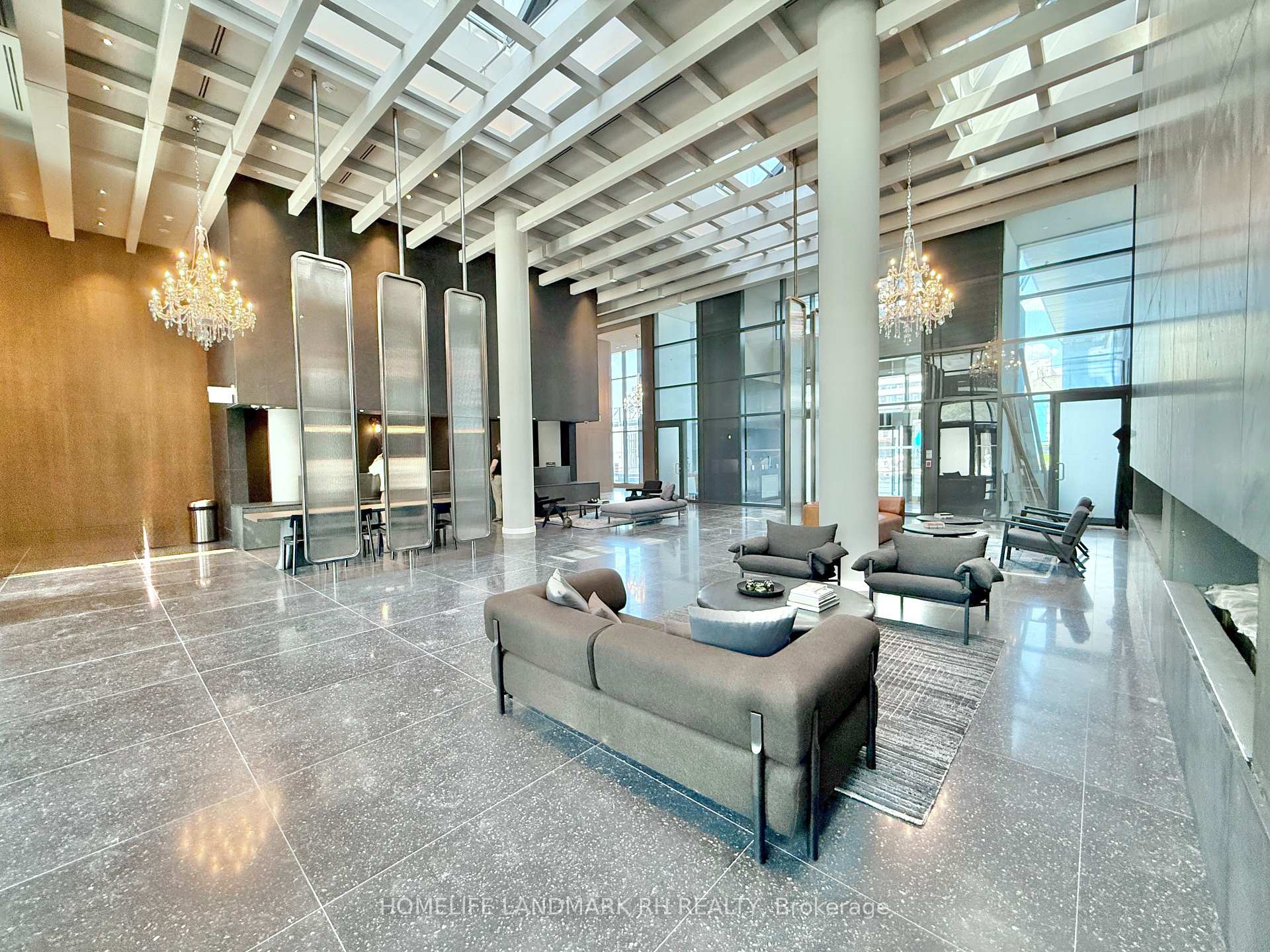 Photo 21 of Unit 3806, 28 Interchange Way, Vaughan, Vaughan Corporate Centre — HOMEH