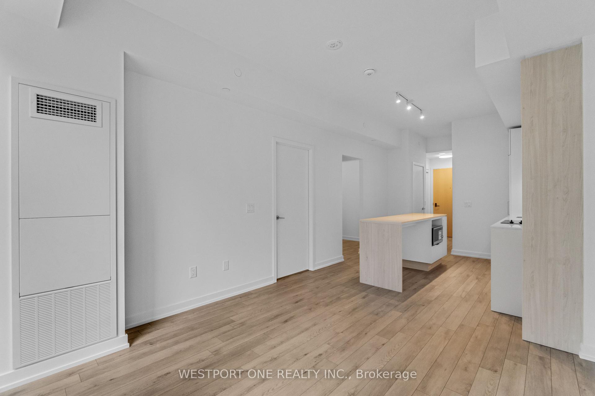 Photo 3 of Unit 506, 89 Church Street, Toronto, Church-Yonge Corridor — HOMEH