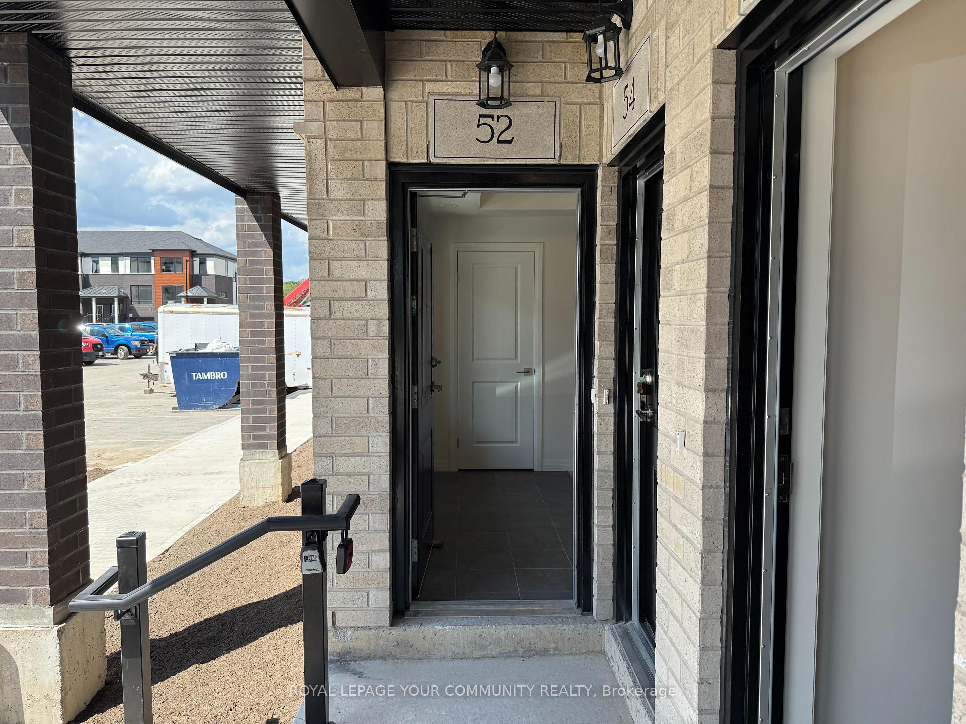 Photo 15 of 52 Thatcher Drive, Guelph, Kortright East — HOMEH