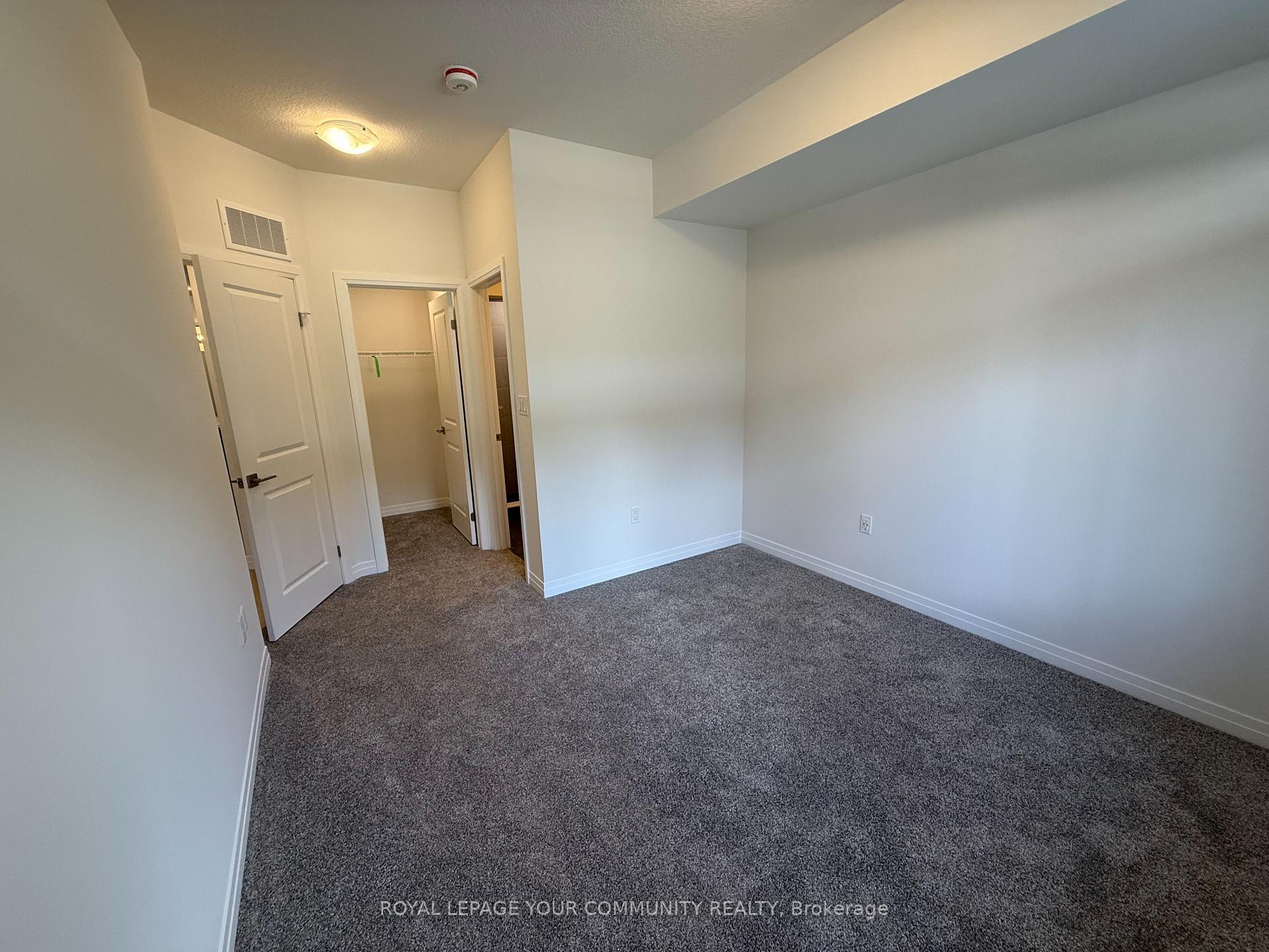 Photo 7 of 52 Thatcher Drive, Guelph, Kortright East — HOMEH