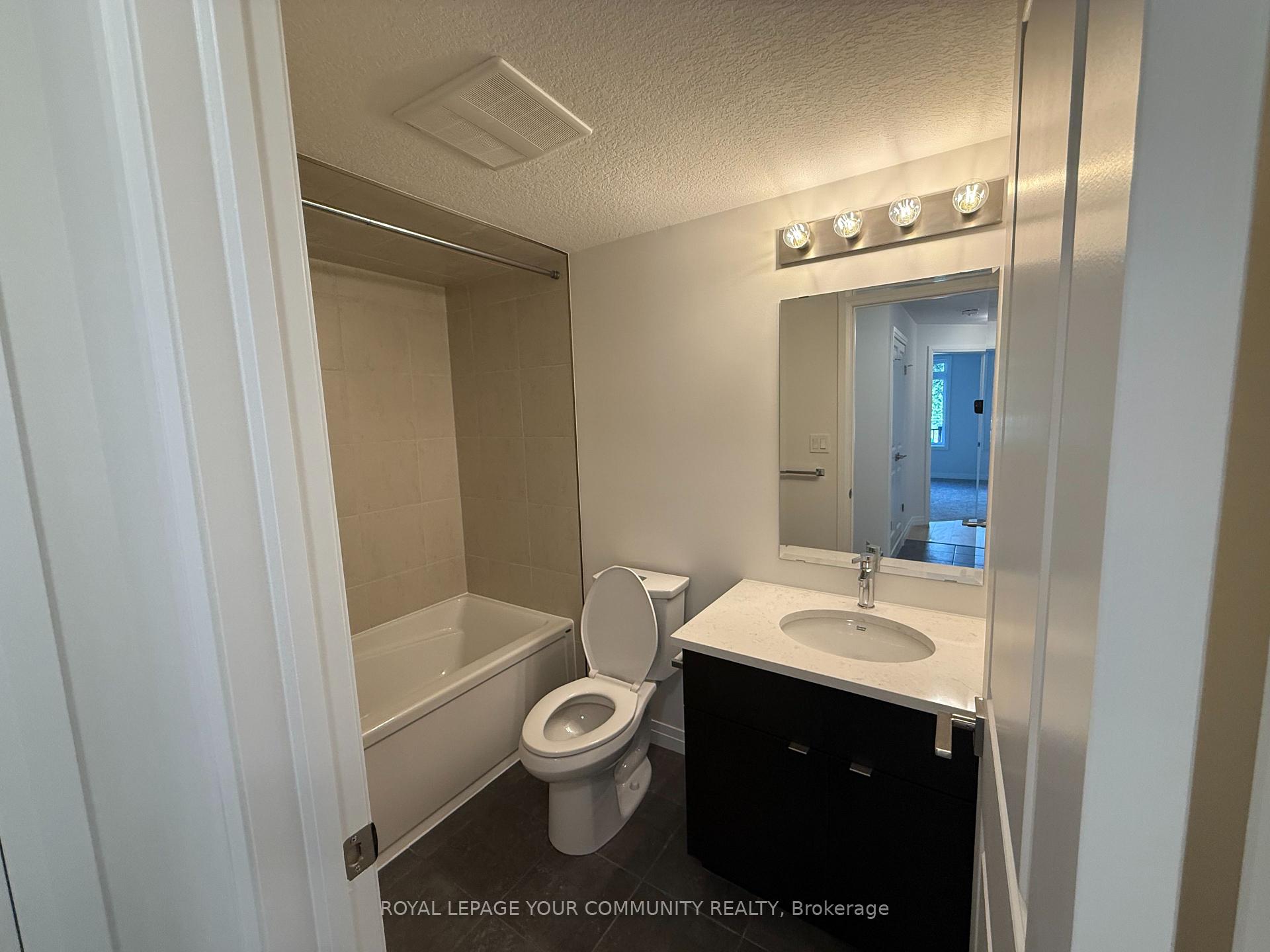 Photo 5 of 52 Thatcher Drive, Guelph, Kortright East — HOMEH