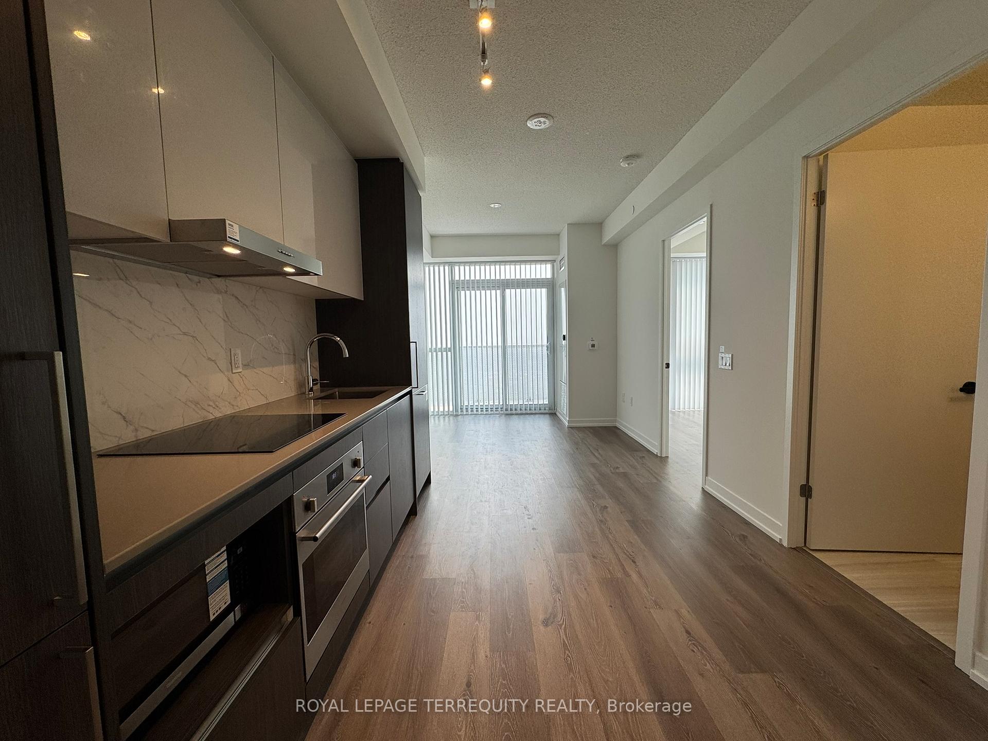 Photo 7 of Unit 5705, 225 Commerce Street, Vaughan, Vaughan Corporate Centre — HOMEH