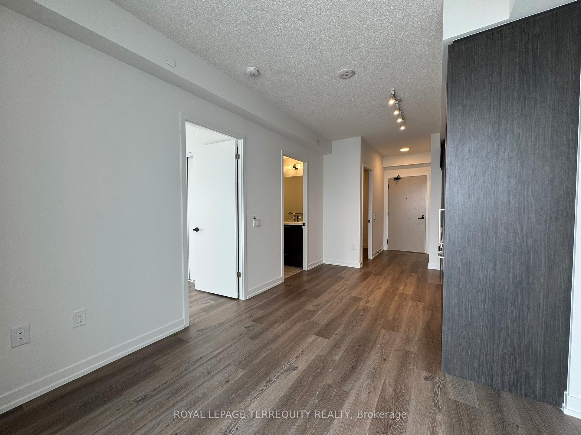 Photo 13 of Unit 5705, 225 Commerce Street, Vaughan, Vaughan Corporate Centre — HOMEH