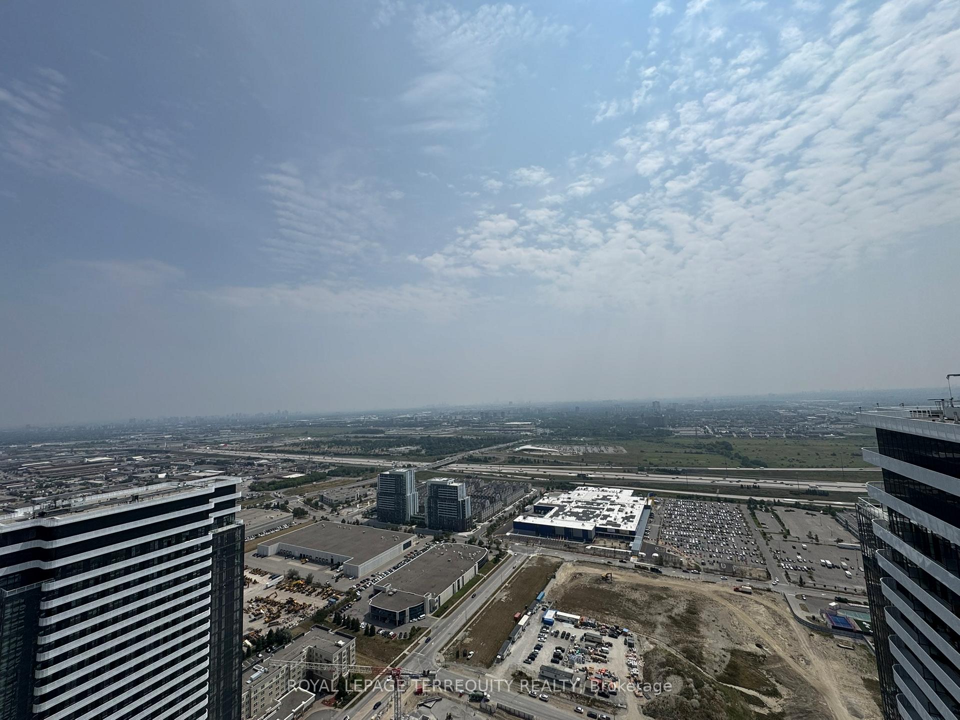 Photo 17 of Unit 5705, 225 Commerce Street, Vaughan, Vaughan Corporate Centre — HOMEH