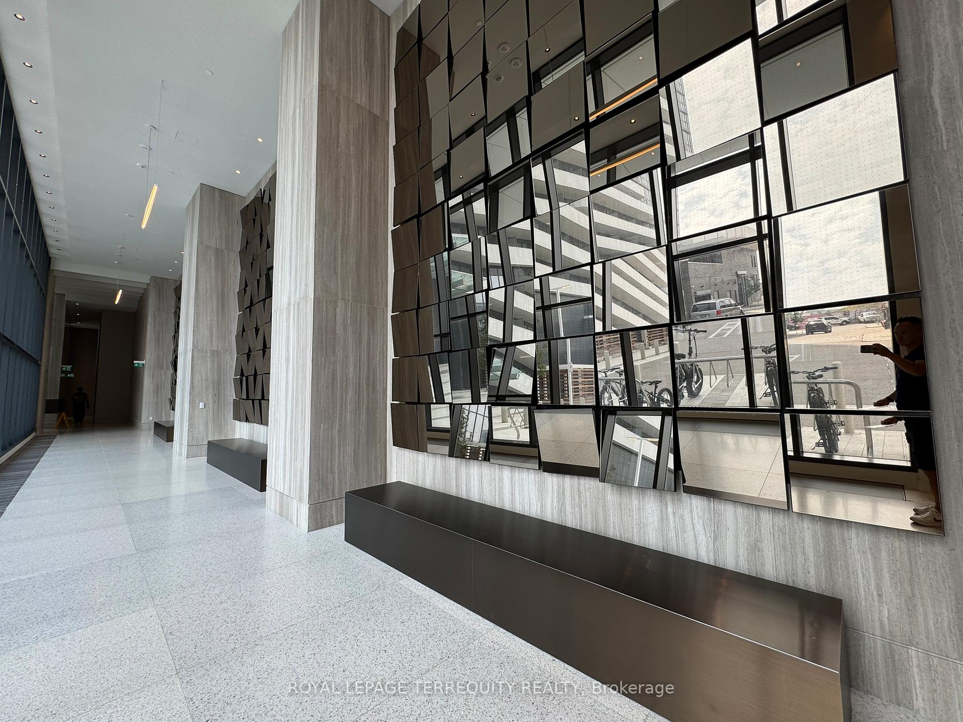 Photo 8 of Unit 5705, 225 Commerce Street, Vaughan, Vaughan Corporate Centre — HOMEH