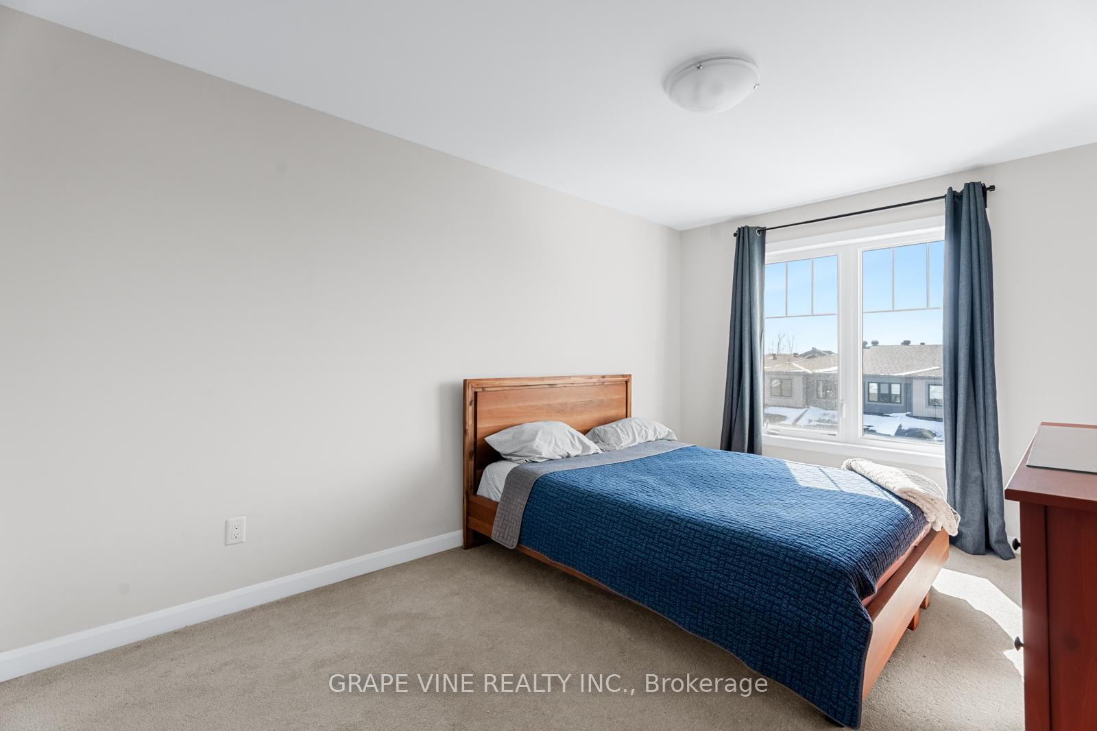 Photo 21 of 50 Teelin Circle, Ottawa, Barrhaven - Half Moon Bay — HOMEH