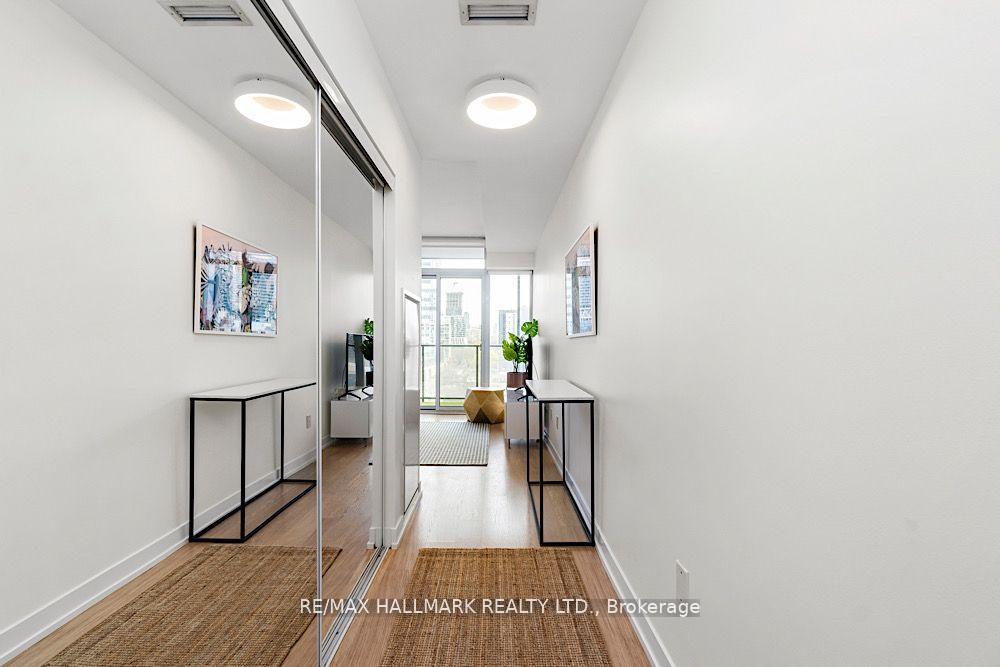 Photo 10 of Unit 914, 105 George Street, Toronto, Moss Park — HOMEH