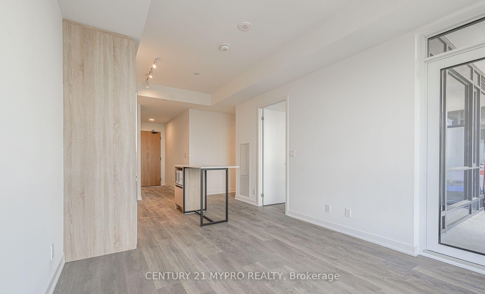 Photo 4 of Unit B2205, 7950 Bathurst Street, Vaughan, Beverley Glen — HOMEH