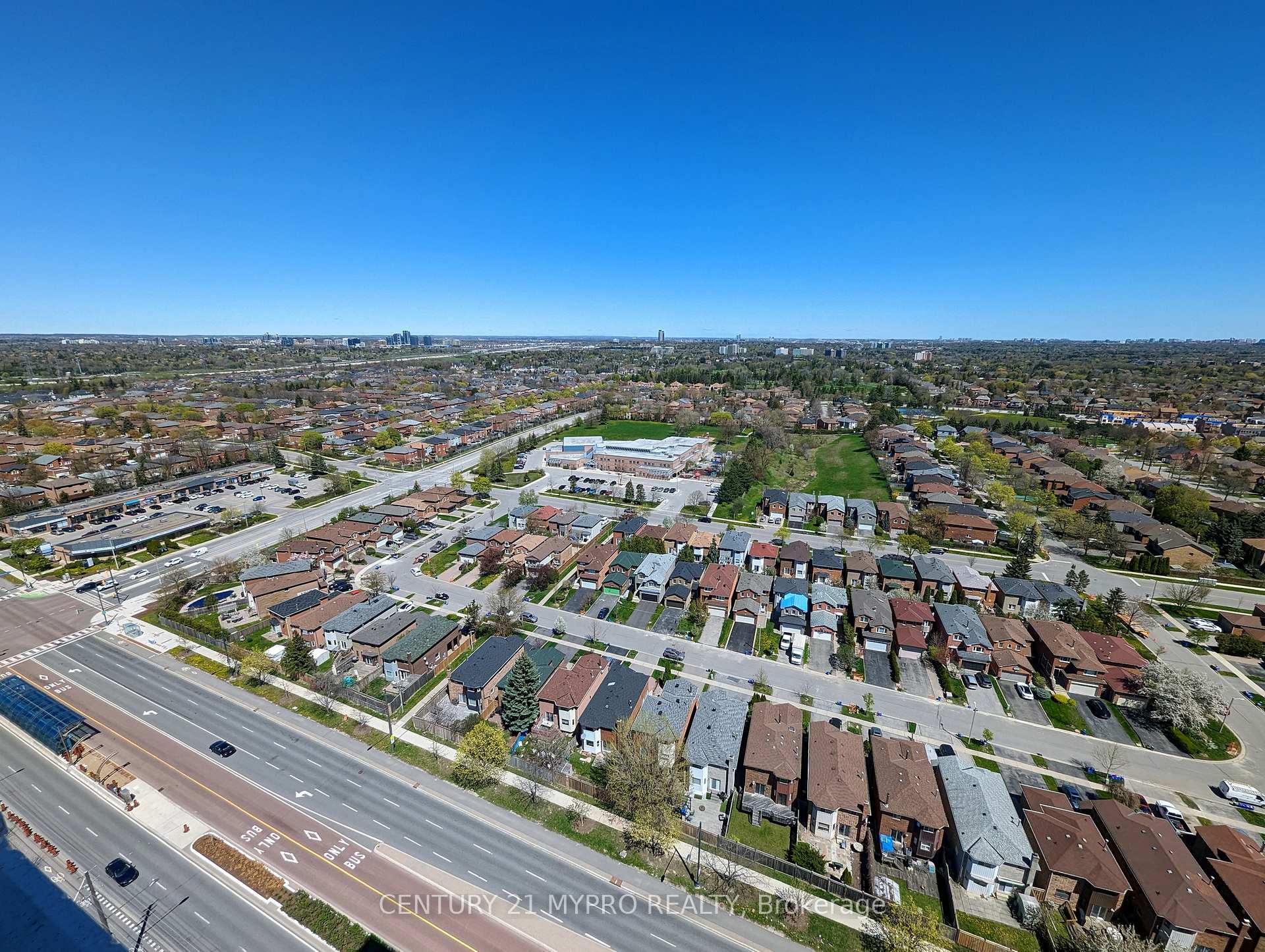 Photo 19 of Unit B2205, 7950 Bathurst Street, Vaughan, Beverley Glen — HOMEH