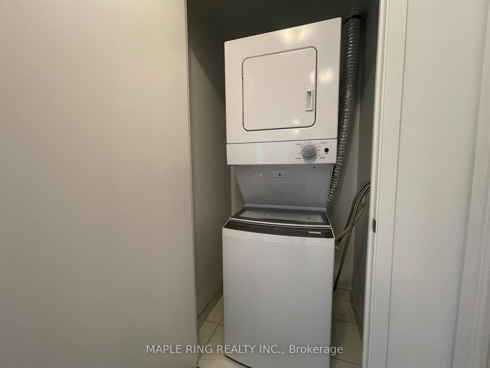 Photo 4 of Unit 2811, 498 Caldari Road, Vaughan, Concord — HOMEH