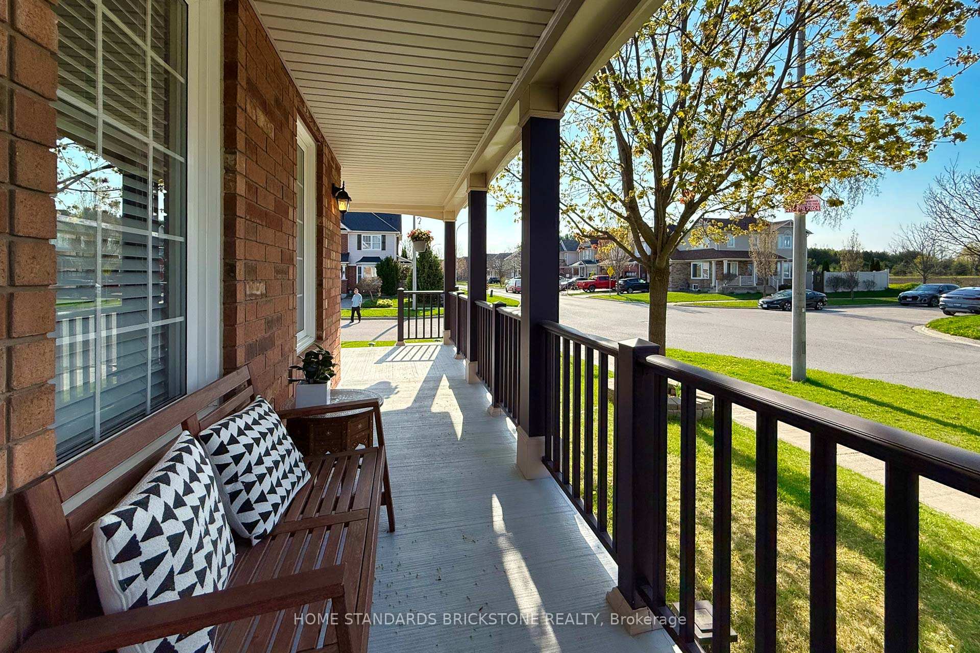 Photo 33 of 74 Nunn Crescent, New Tecumseth, Alliston — HOMEH
