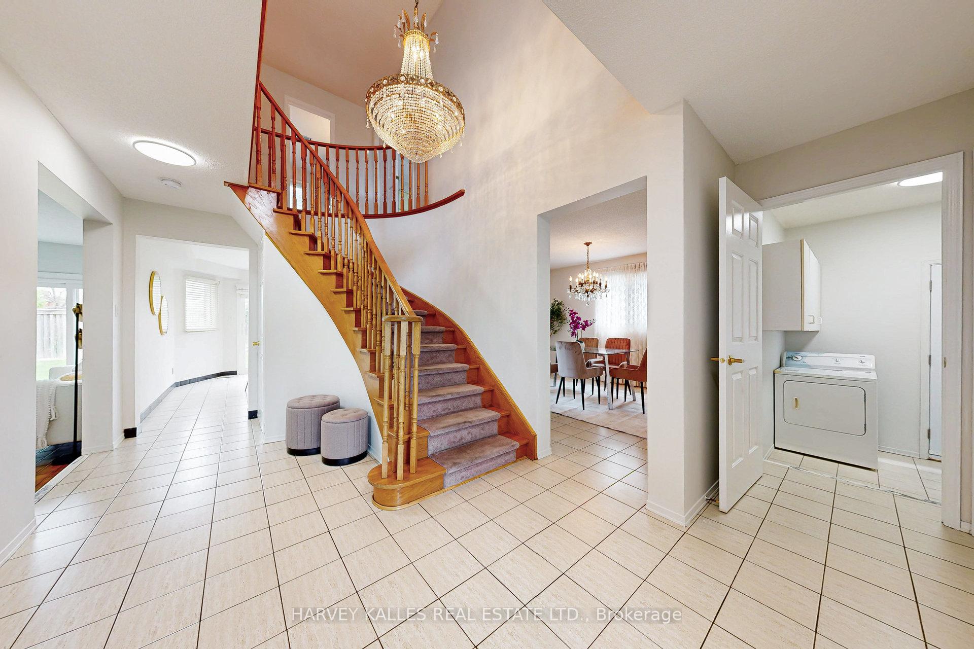 Photo 4 of 146 Anthony Lane, Vaughan, Glen Shields — HOMEH
