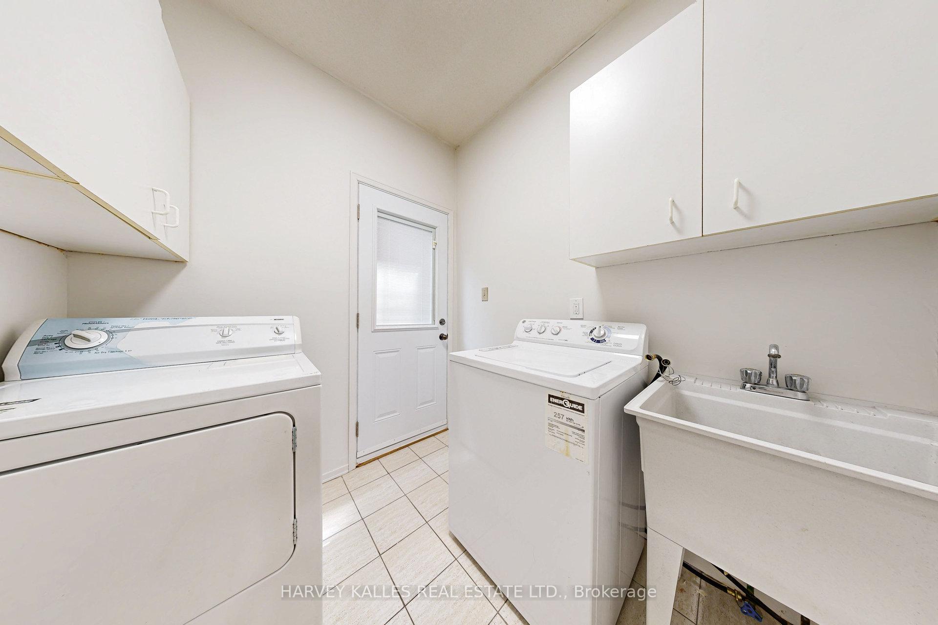 Photo 13 of 146 Anthony Lane, Vaughan, Glen Shields — HOMEH
