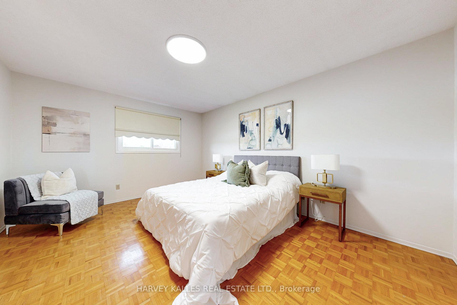 Photo 15 of 146 Anthony Lane, Vaughan, Glen Shields — HOMEH