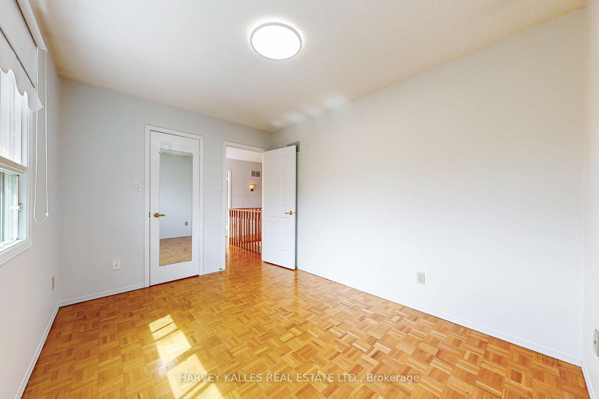 Photo 20 of 146 Anthony Lane, Vaughan, Glen Shields — HOMEH