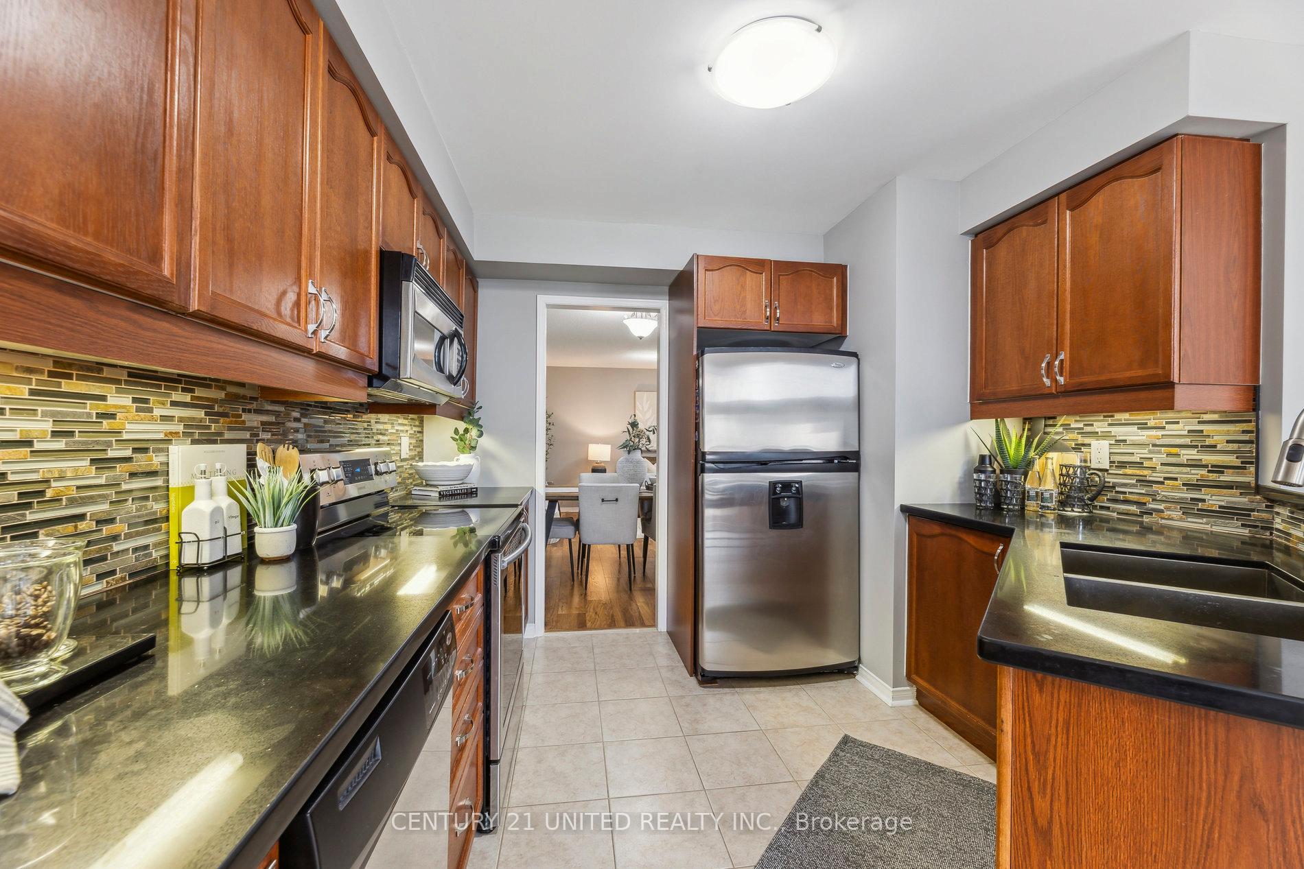 Photo 10 of 27 Shasta Crescent, Whitby, Williamsburg — HOMEH