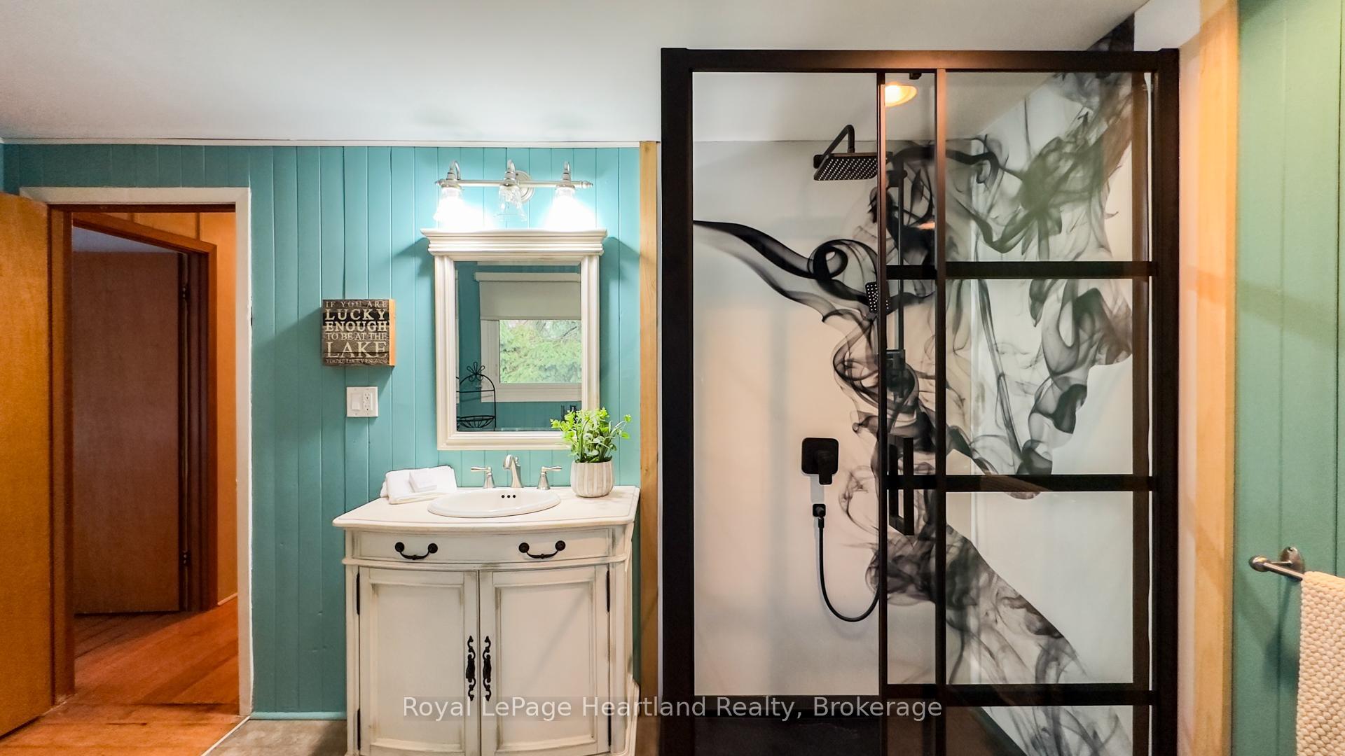 Photo 35 of 63 Victoria Street, Bluewater, Bayfield — HOMEH