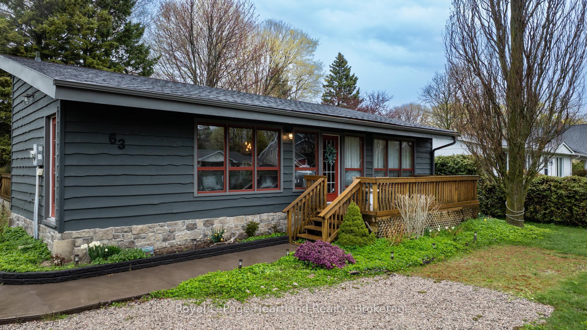 Photo 48 of 63 Victoria Street, Bluewater, Bayfield — HOMEH