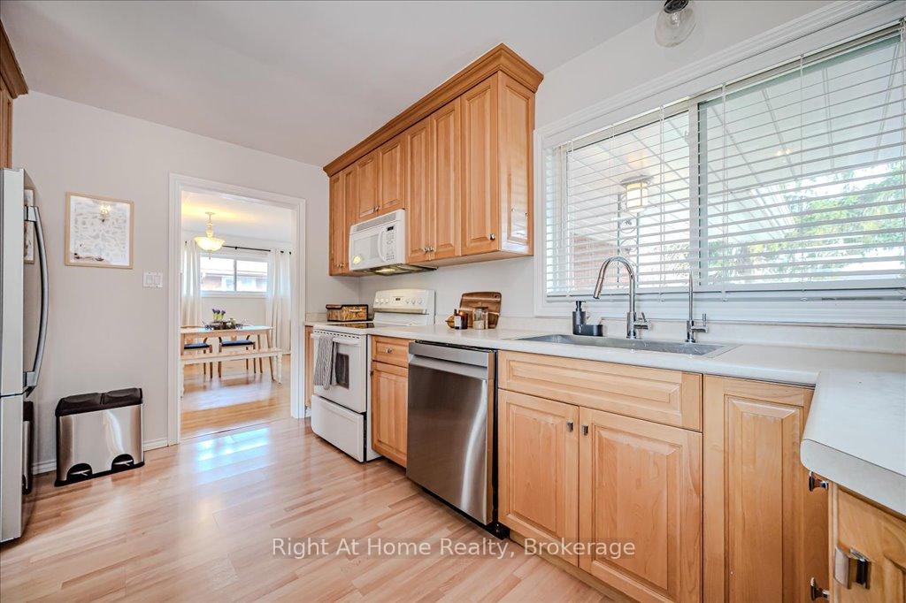 Photo 11 of 134 West 27th Street, Hamilton, Westcliffe — HOMEH