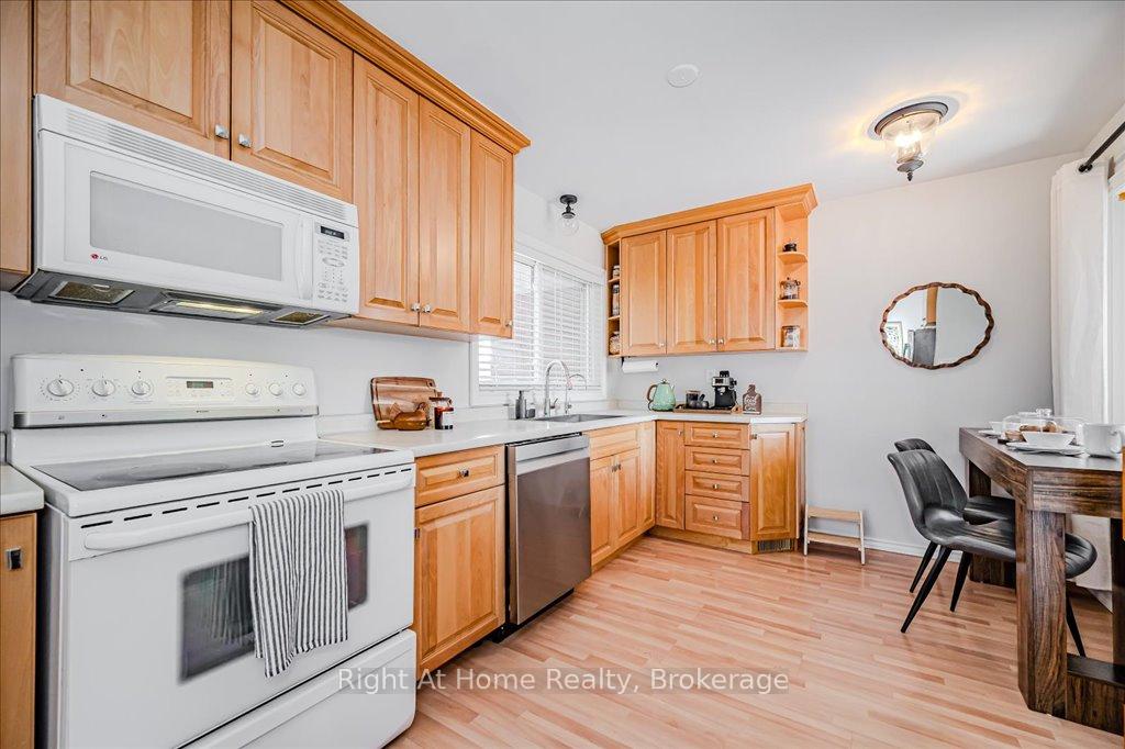 Photo 14 of 134 West 27th Street, Hamilton, Westcliffe — HOMEH
