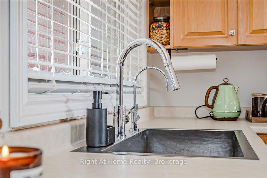 Photo 16 of 134 West 27th Street, Hamilton, Westcliffe — HOMEH