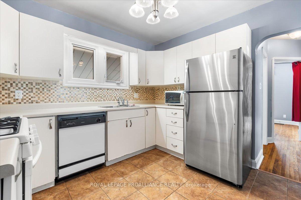 Photo 41 of 27 Crestview Avenue, Belleville, Belleville Ward — HOMEH