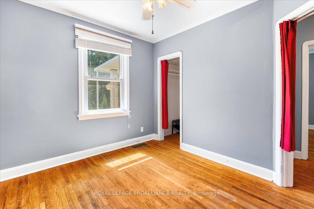 Photo 12 of 27 Crestview Avenue, Belleville, Belleville Ward — HOMEH
