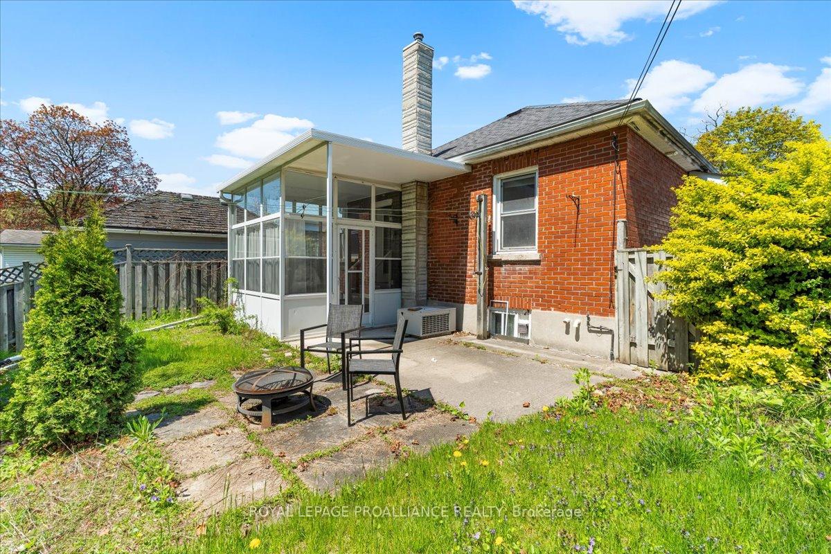 Photo 22 of 27 Crestview Avenue, Belleville, Belleville Ward — HOMEH