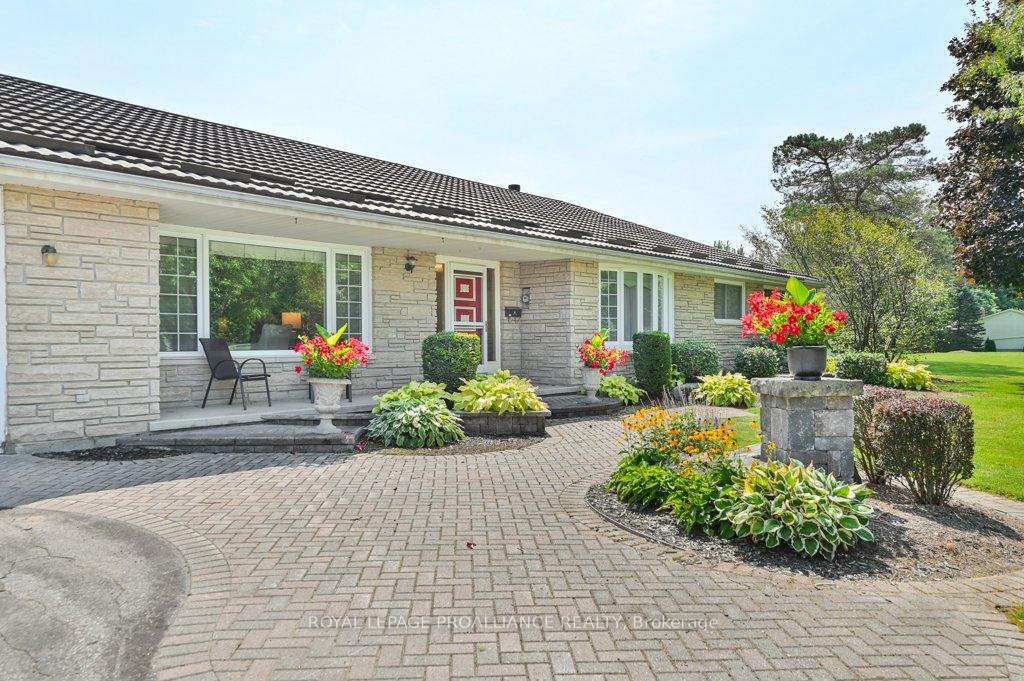 Photo 12 of 142 Old Madoc Road E, Belleville, Thurlow Ward — HOMEH