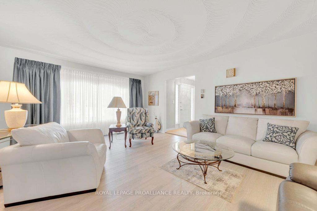 Photo 6 of 142 Old Madoc Road E, Belleville, Thurlow Ward — HOMEH