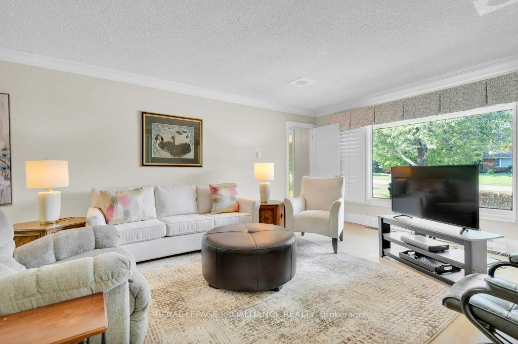 Photo 17 of 142 Old Madoc Road E, Belleville, Thurlow Ward — HOMEH