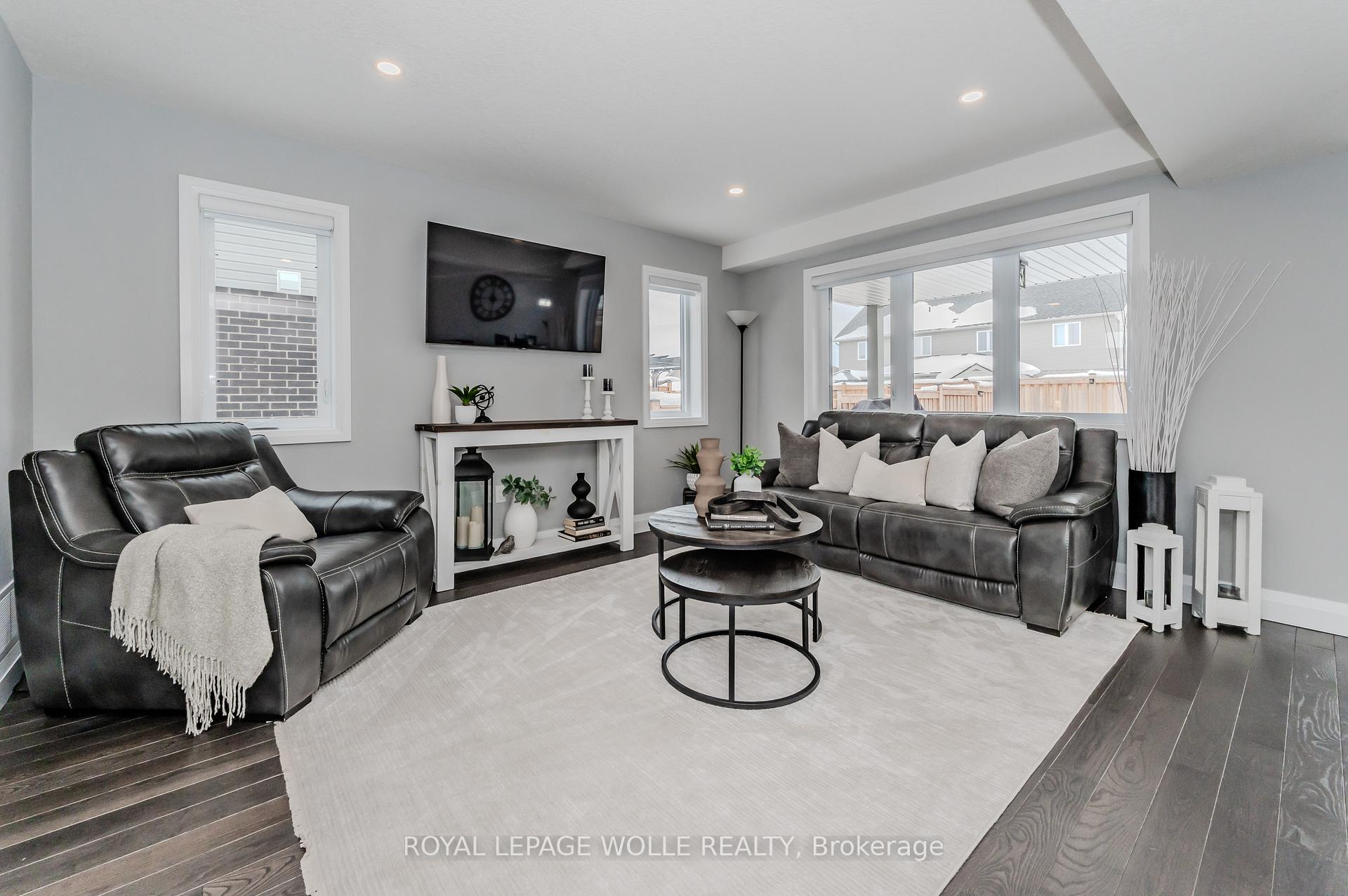 Photo 17 of 118 Stephenson Way, Minto — HOMEH