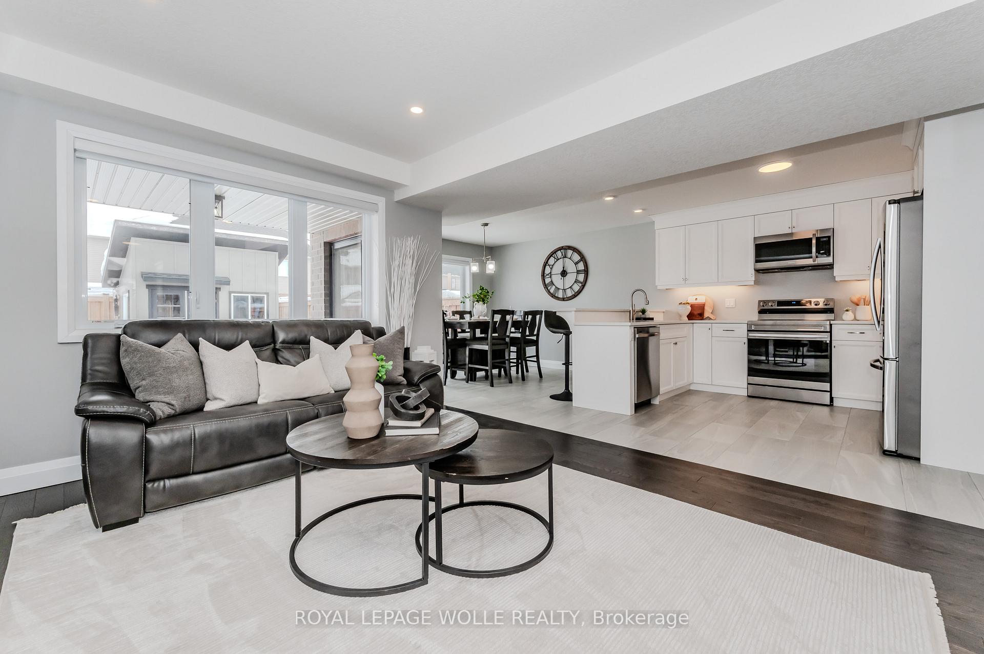 Photo 23 of 118 Stephenson Way, Minto — HOMEH