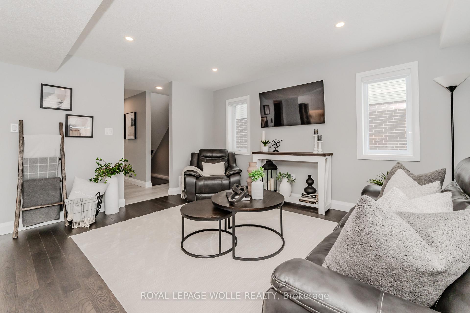 Photo 8 of 118 Stephenson Way, Minto — HOMEH