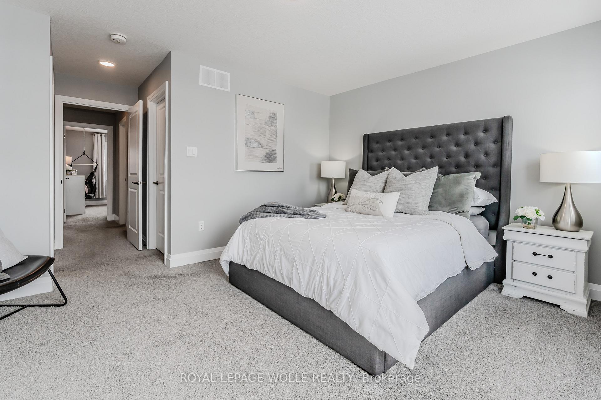 Photo 10 of 118 Stephenson Way, Minto — HOMEH