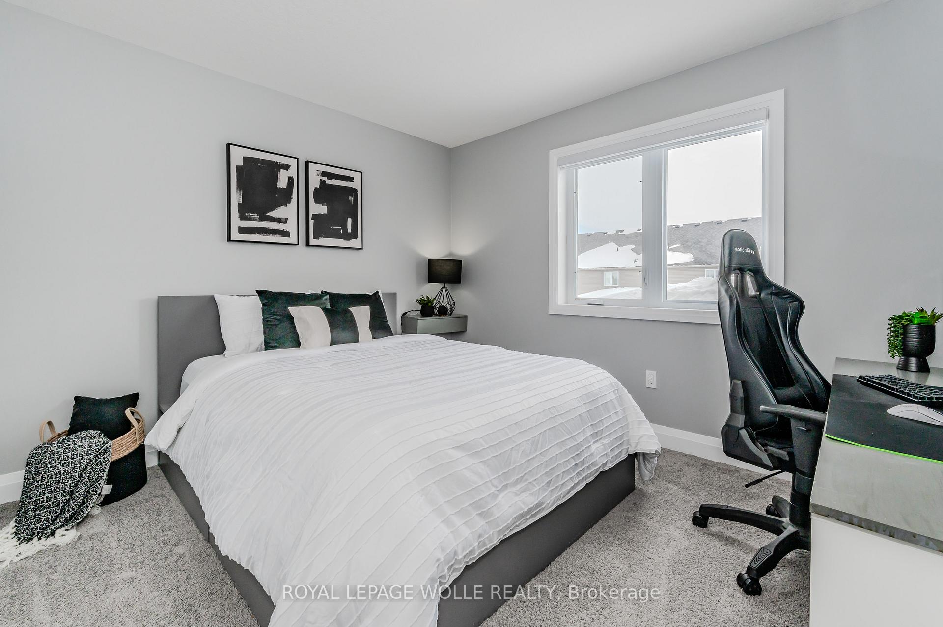 Photo 32 of 118 Stephenson Way, Minto — HOMEH