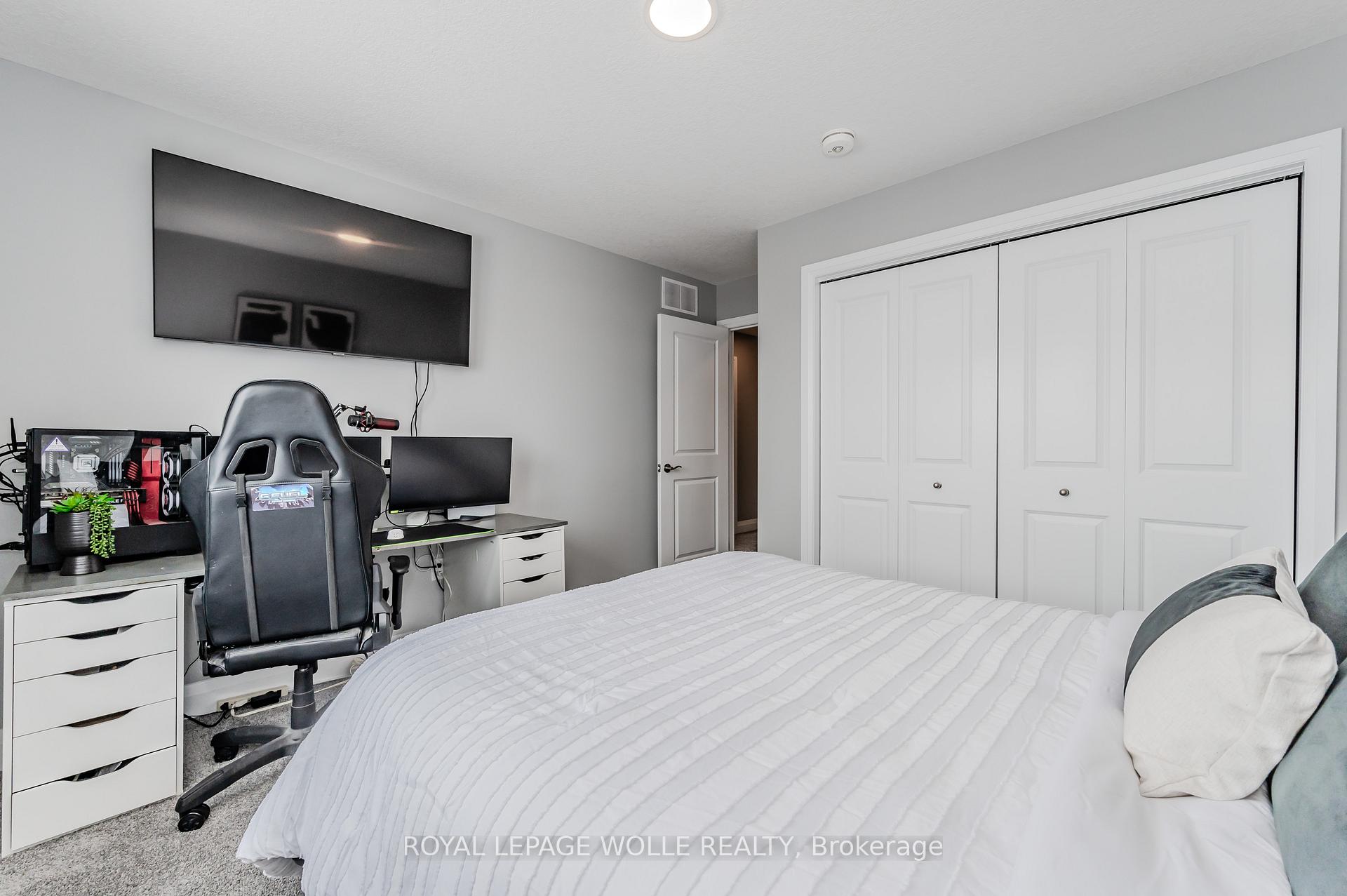 Photo 29 of 118 Stephenson Way, Minto — HOMEH