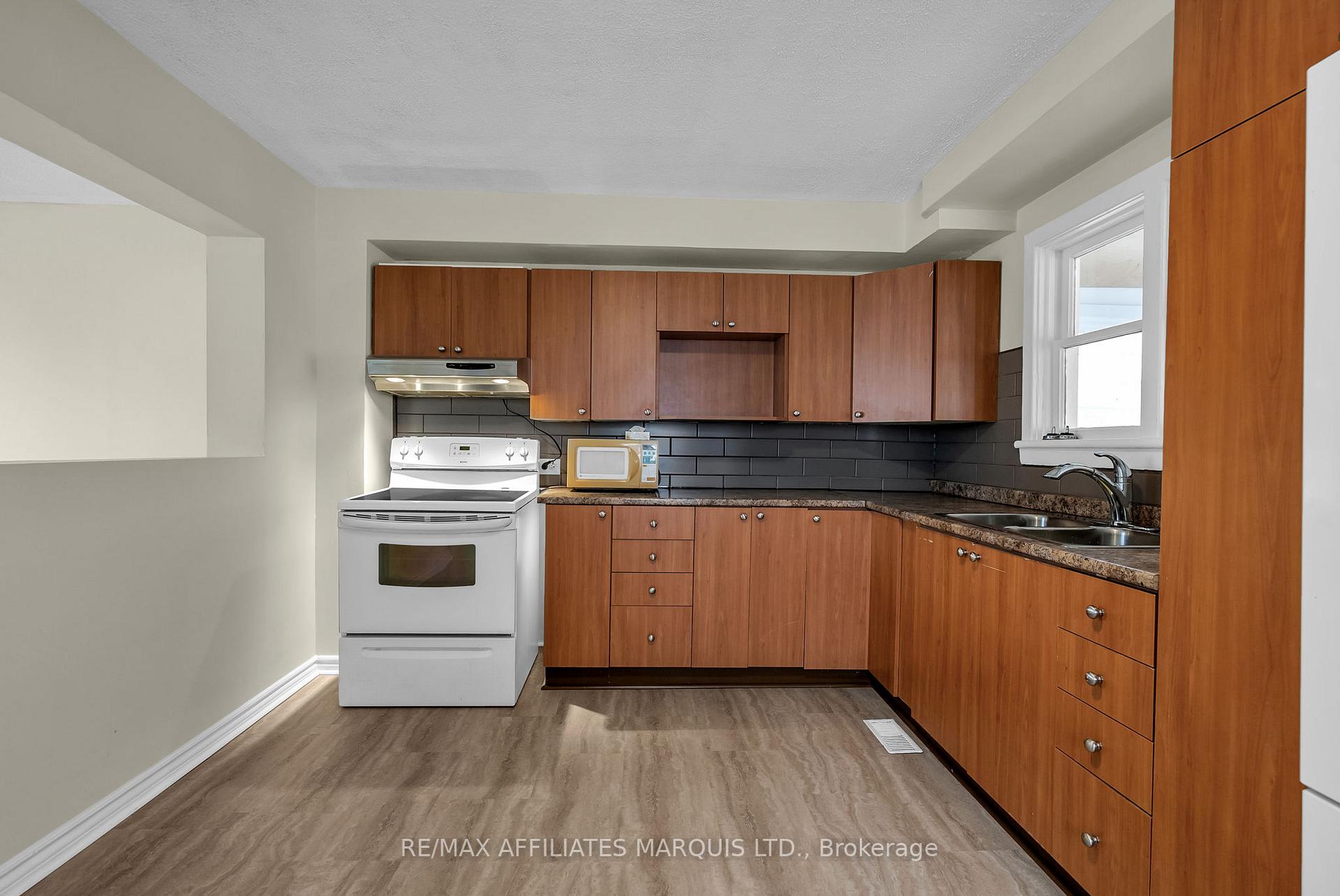 Photo 7 of 226 Guy Street, Cornwall — HOMEH