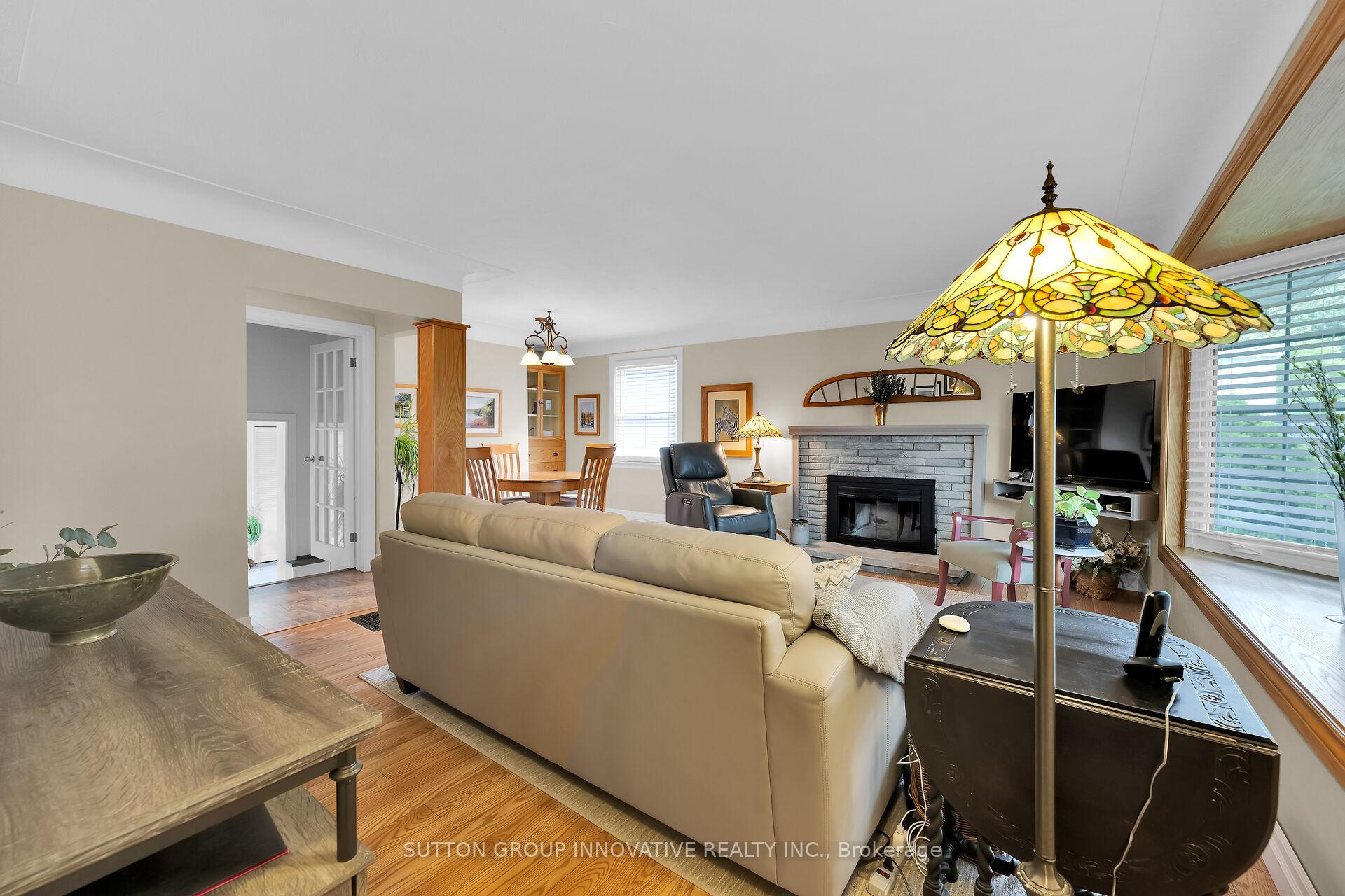Photo 2 of 175 West 25th Street, Hamilton, Westcliffe — HOMEH
