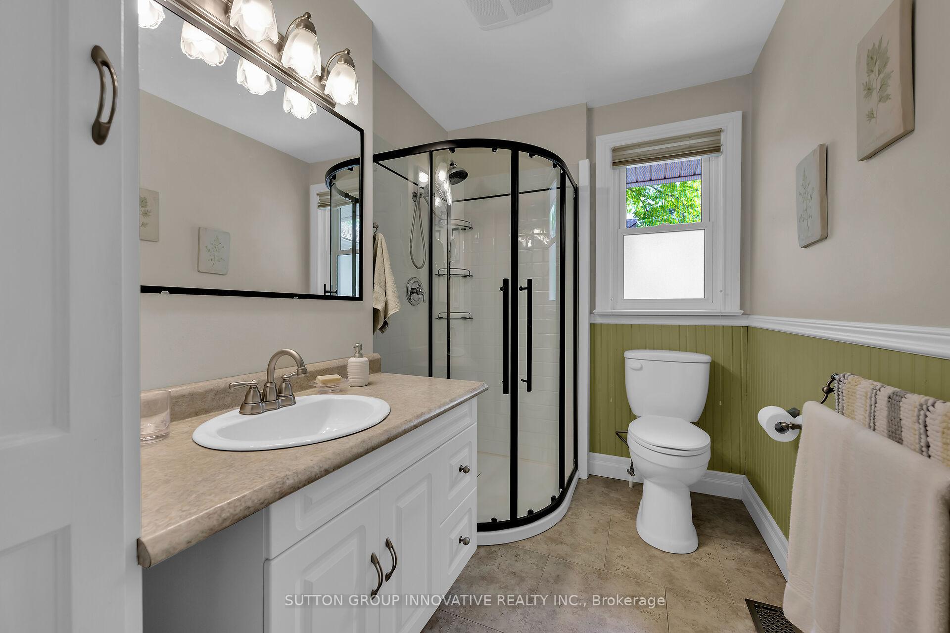 Photo 12 of 175 West 25th Street, Hamilton, Westcliffe — HOMEH