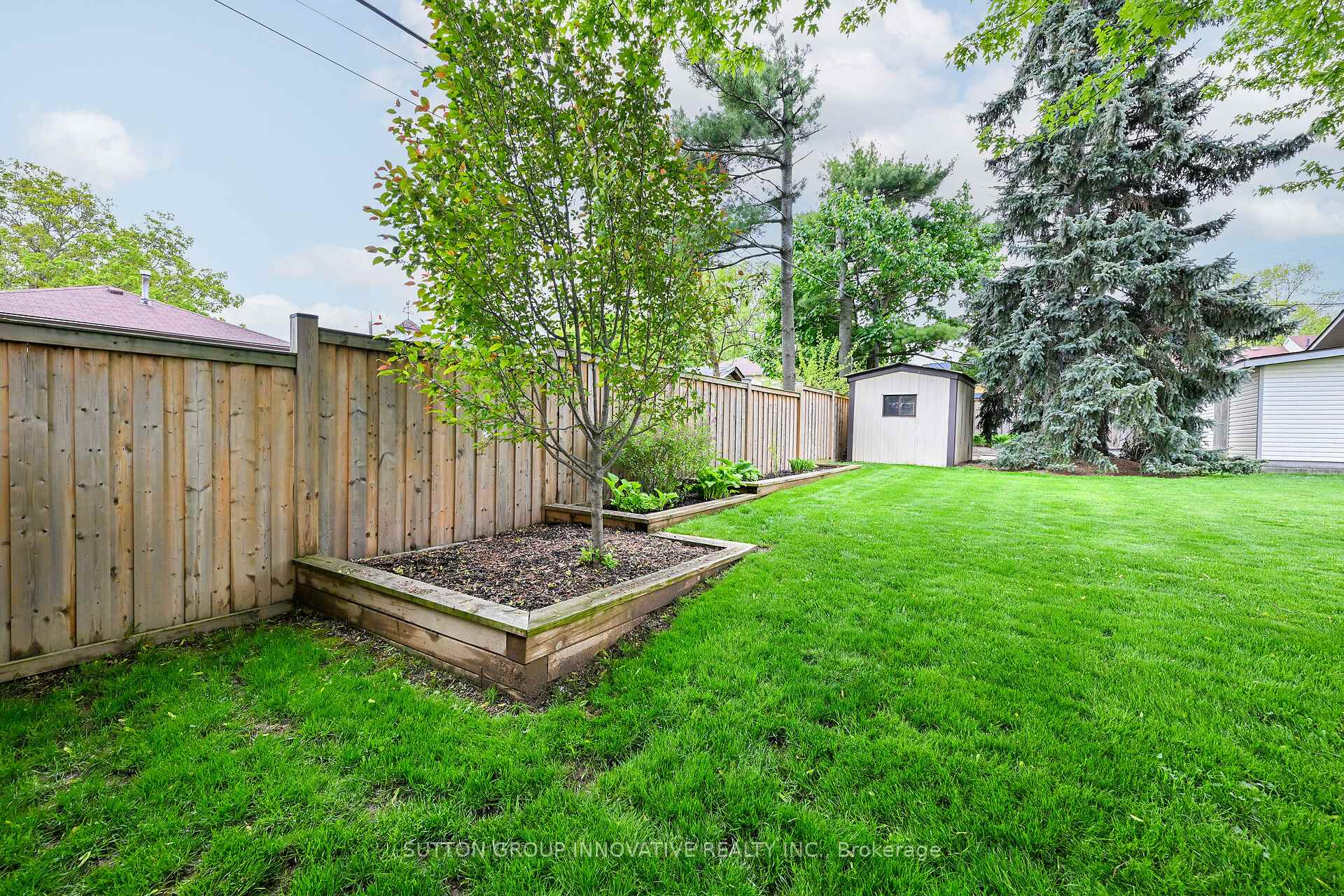 Photo 33 of 175 West 25th Street, Hamilton, Westcliffe — HOMEH