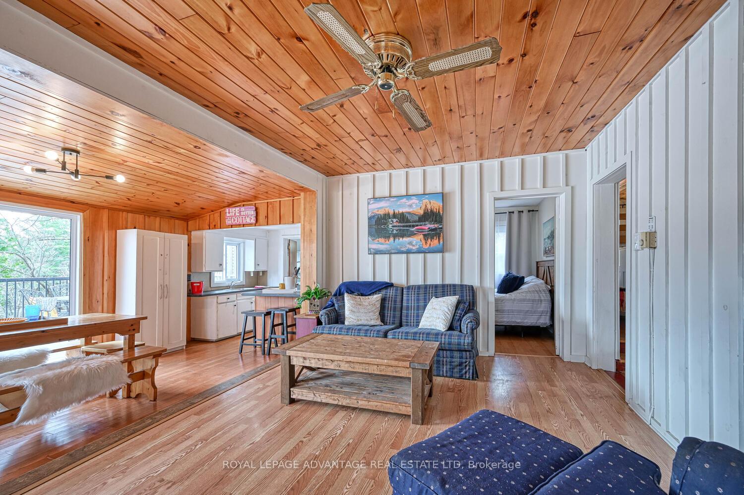 Photo 4 of 106 MacMillan Drive, Tay Valley, Bathurst/Burgess & Sherbrooke (North Burgess) Twp — HOMEH