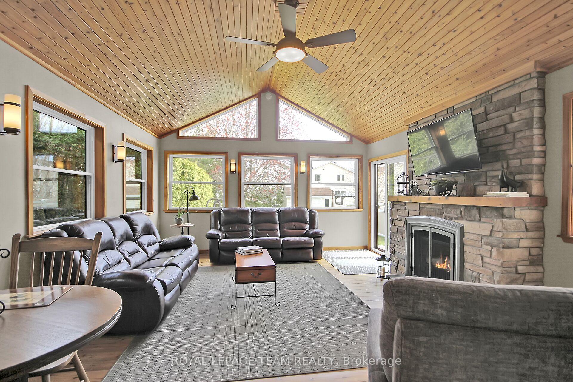 Photo 6 of 45 Denham Way, Ottawa, Stittsville (Central) — HOMEH